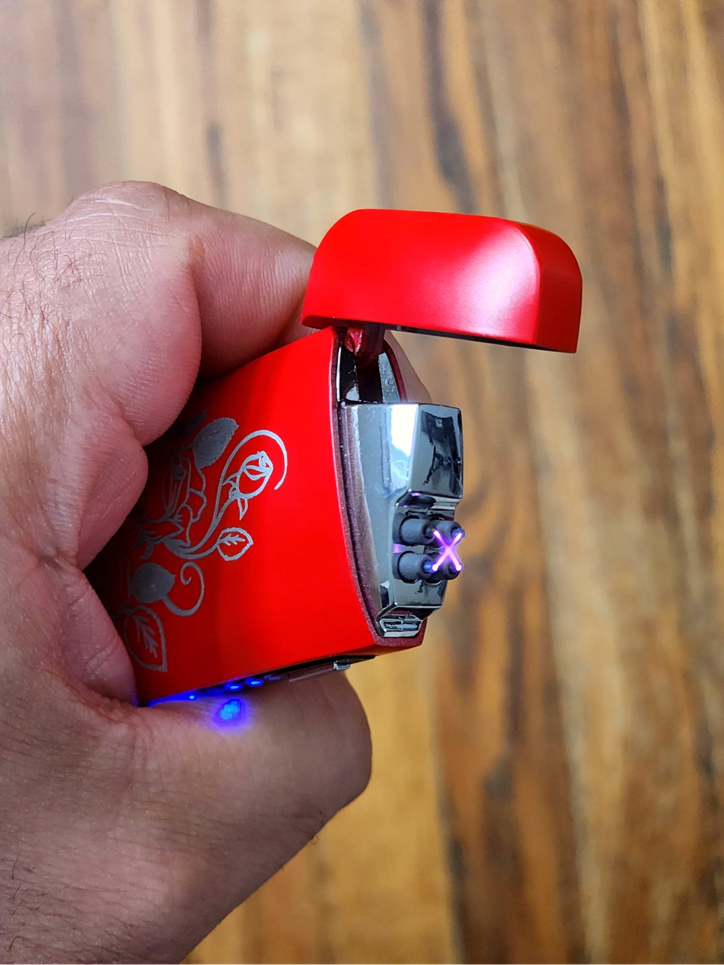 Rechargeable Electronic Dual Arc Lighter, Elegant Design, Red Roses